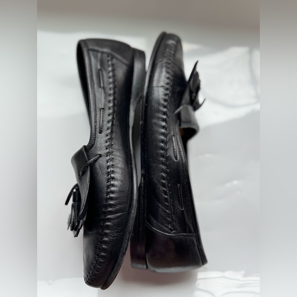 Santoni Made in Italy Black Leather Tassel Loafers – Men’s Size 9.5 D